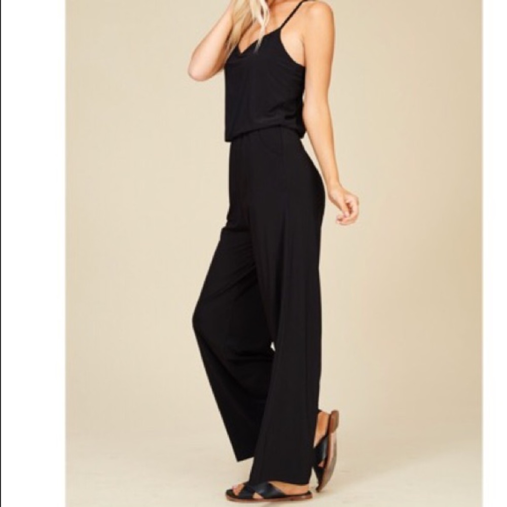 ✨LAST ONE ✨Black wide leg jumpsuit - Picture 5 of 6